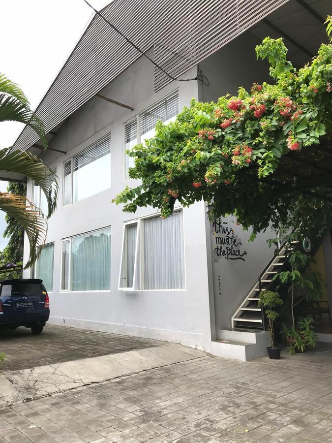 Matta Lodge Kuta Selatan Esterno foto