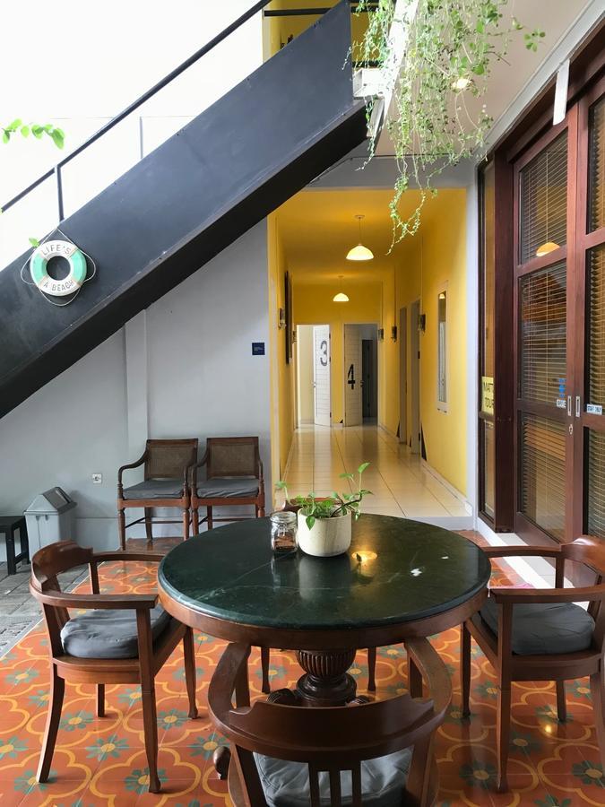 Matta Lodge Kuta Selatan Esterno foto